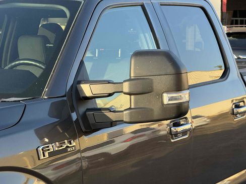 Used 2018 Ford F150 XLT w/ Equipment Group 302A Luxury RWD image 7
