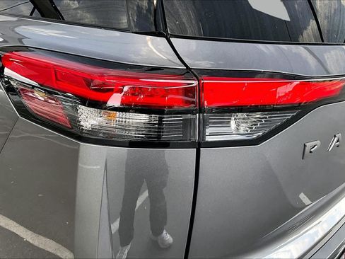 New 2026 Nissan Pathfinder SL FWD image 14