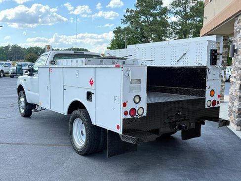 Used 2004 Ford F450 4x4 Regular Cab Super Duty image 2