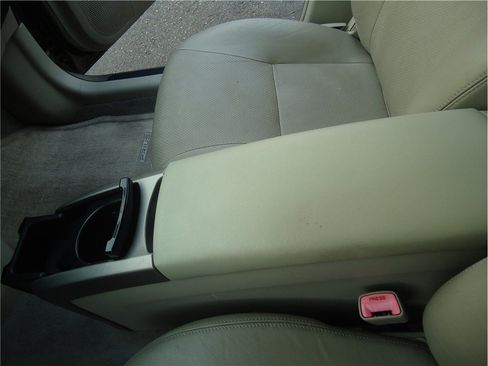 Used 2007 Toyota Prius w/ Pkg 6 FWD image 20