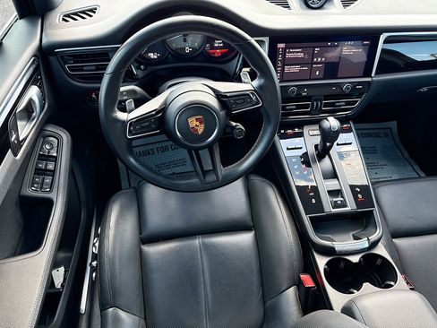 Used 2022 Porsche Macan S AWD/4WD image 17