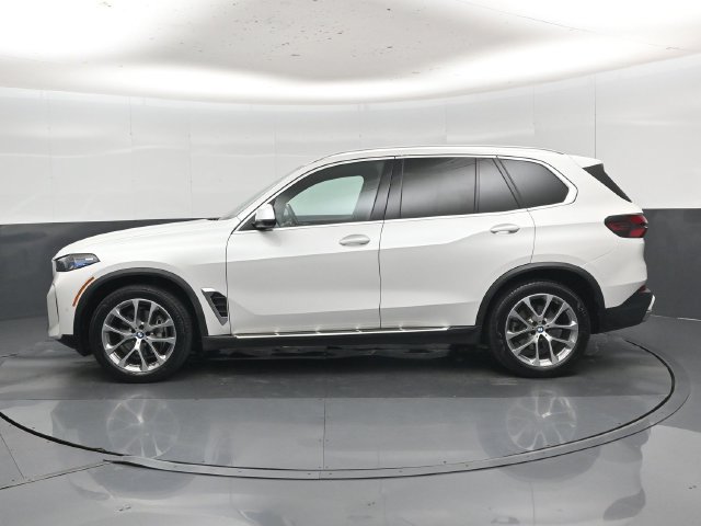 Used 2024 BMW X5 xDrive40i AWD/4WD image 38