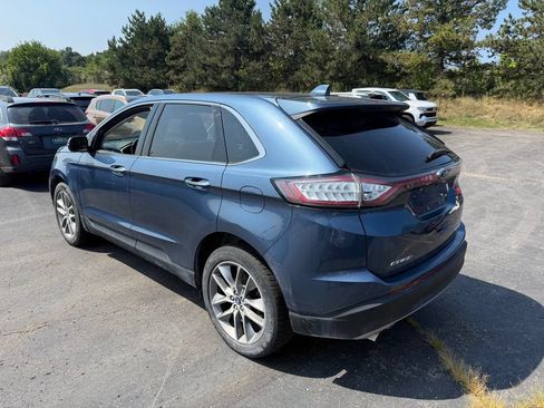 Used 2018 Ford Edge Titanium w/ Equipment Group 301A AWD/4WD image 2