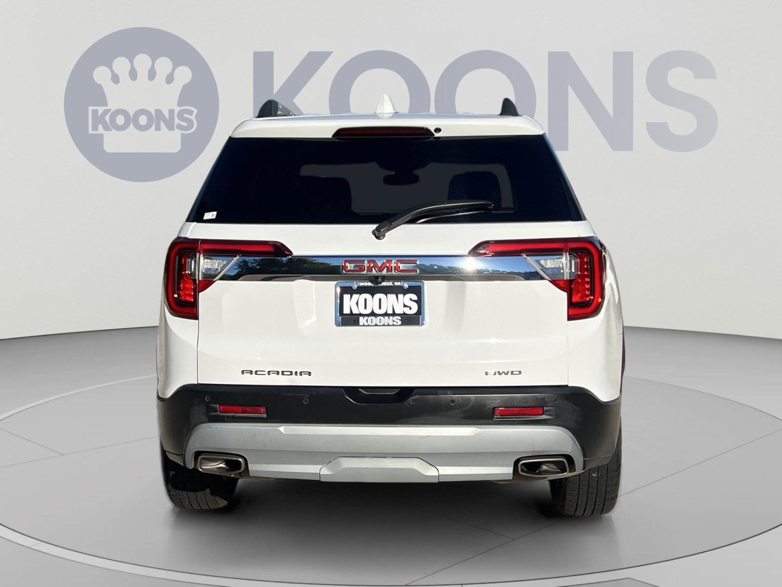 Used 2023 GMC Acadia SLT AWD/4WD image 5