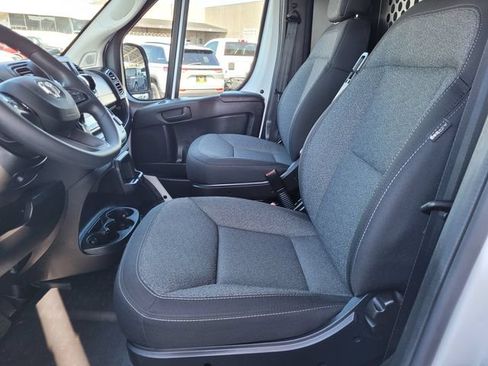 Used 2025 RAM ProMaster 2500 w/ U-Haul Equipment Group FWD image 16