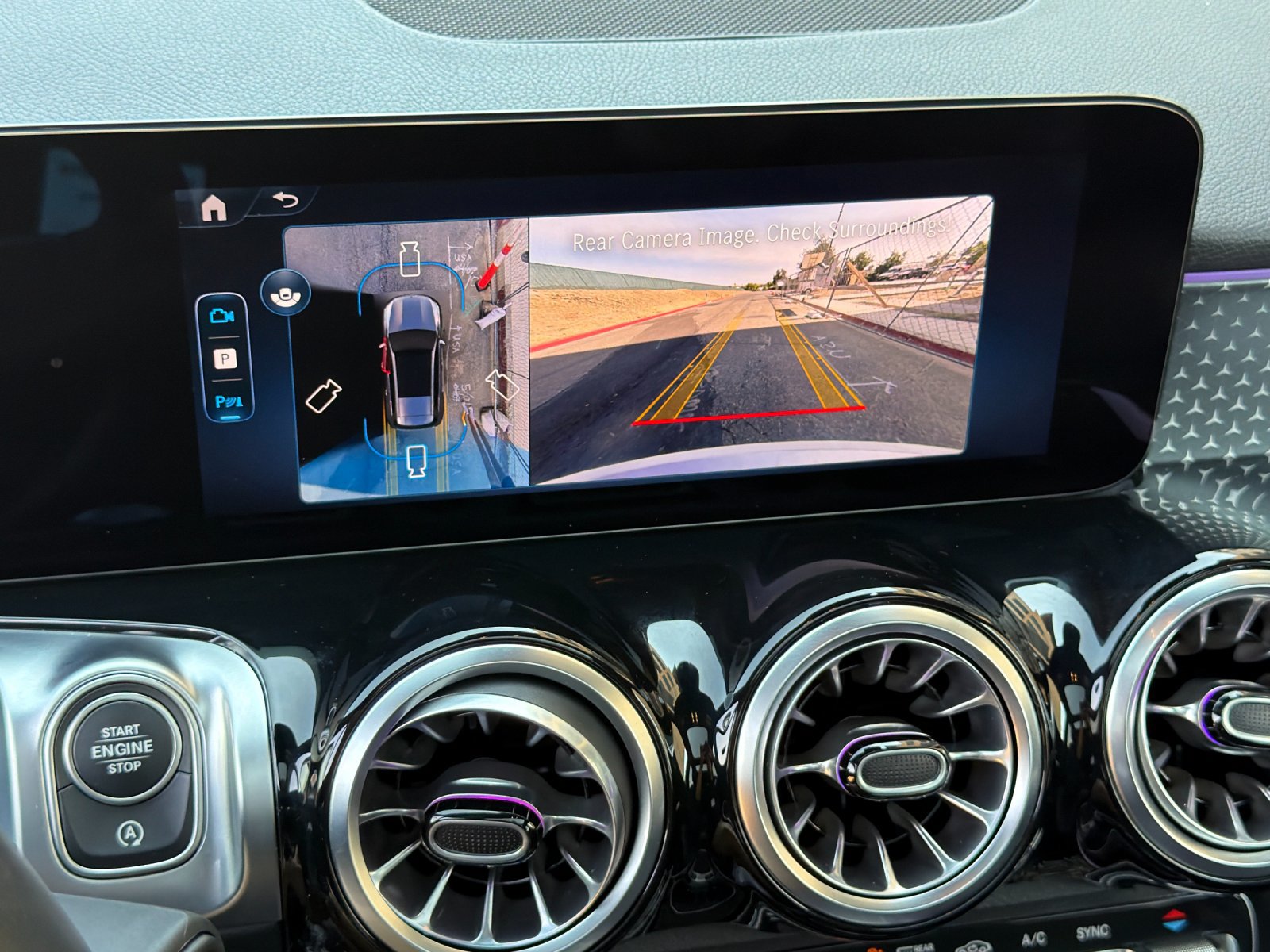 Used 2026 Mercedes-Benz GLB 250 4MATIC image 18