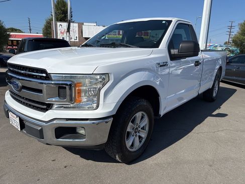 Used 2018 Ford F150 XLT image 2