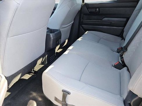Certified 2025 Toyota Tacoma SR5 AWD/4WD image 22