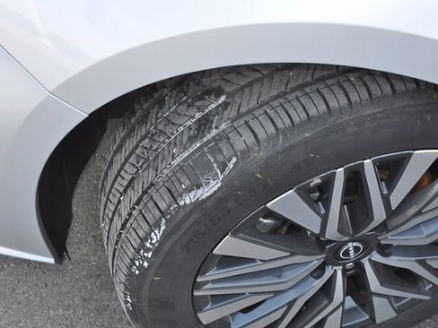 Used 2024 Nissan Altima 2.5 SV image 35