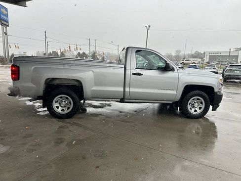 Used 2017 Chevrolet Silverado 1500 W/T w/ Trailering Package image 4