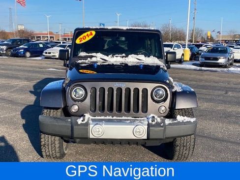 Used 2014 Jeep Wrangler Unlimited Sahara w/ Max Tow Package image 2