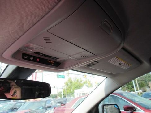 Used 2019 GMC Acadia SLE w/ Driver Alert Package I image 31