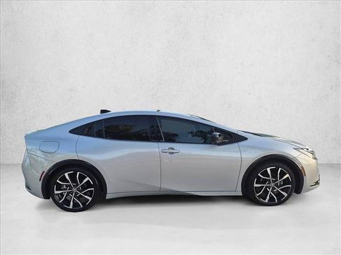 Used 2026 Toyota Prius Plug-In Hybrid w/ Limited Premium Package FWD image 4