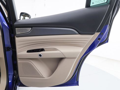 Certified 2023 Maserati Grecale Modena AWD/4WD image 12