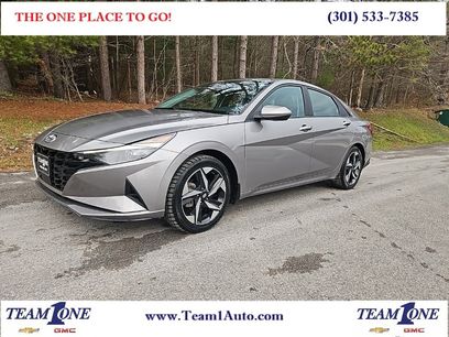 Used 2023 Hyundai Elantra SEL w/ Convenience Package