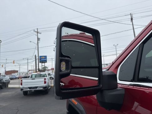 Used 2024 GMC Sierra 2500 Denali w/ Denali Reserve Package image 13