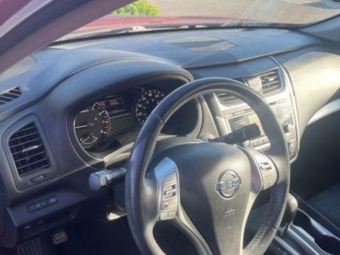 Used 2016 Nissan Altima 2.5 SV image 11