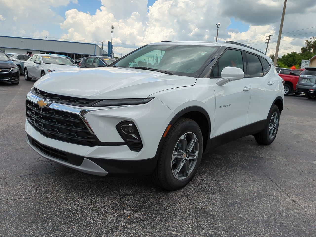 New 2025 Chevrolet Blazer LT w/ Convenience Package FWD image 8
