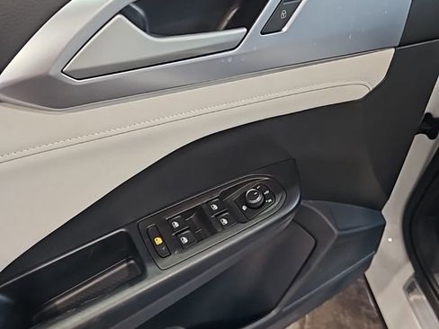 New 2026 Volkswagen Taos SE AWD/4WD image 26