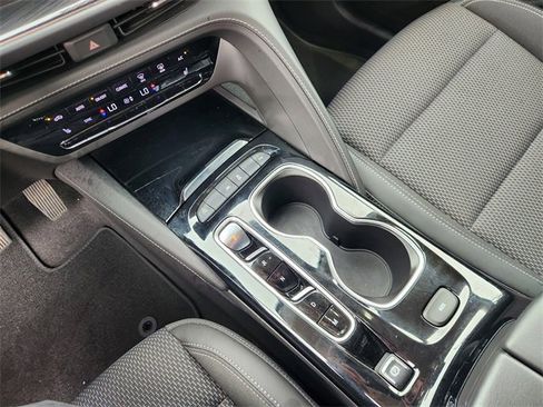 Used 2023 Buick Envision Preferred image 19