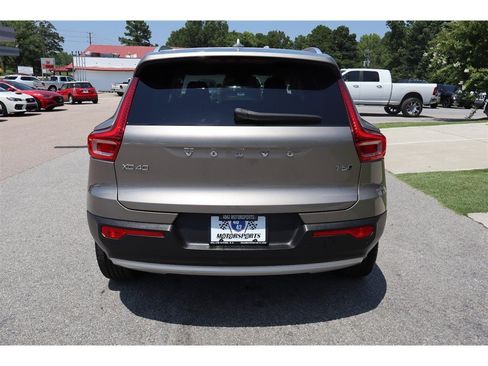 Used 2022 Volvo XC40 T5 Inscription AWD/4WD image 4