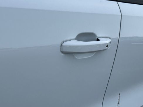 New 2026 GMC Canyon AT4 w/ AT4 Premium Package image 15