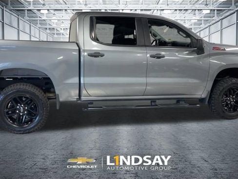Used 2022 Chevrolet Silverado 1500 Custom Trail Boss w/ LPO, Dark Essentials Package AWD/4WD image 2