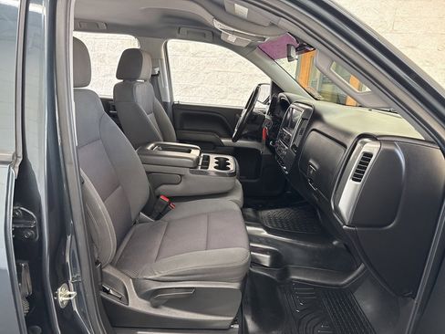 Used 2018 Chevrolet Silverado 1500 LT w/ Texas Edition image 46