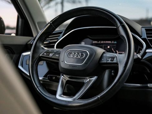 Used 2020 Audi Q3 2.0T Prestige w/ Prestige Package image 15