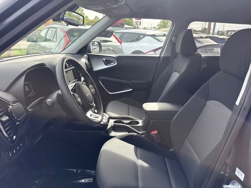 New 2025 Kia Soul S image 11