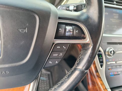 Used 2019 Lincoln Nautilus Reserve FWD image 27