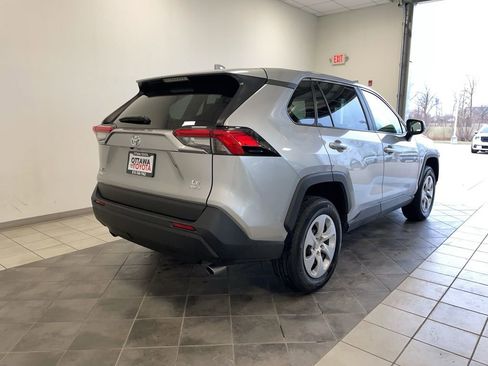 Used 2024 Toyota RAV4 LE image 4