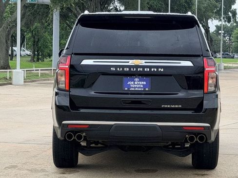 Used 2023 Chevrolet Suburban Premier AWD/4WD image 10