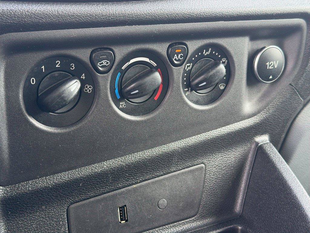 Used 2019 Ford Transit 150 XLT RWD image 17