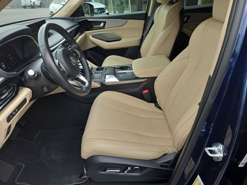 Used 2024 Acura MDX FWD image 11