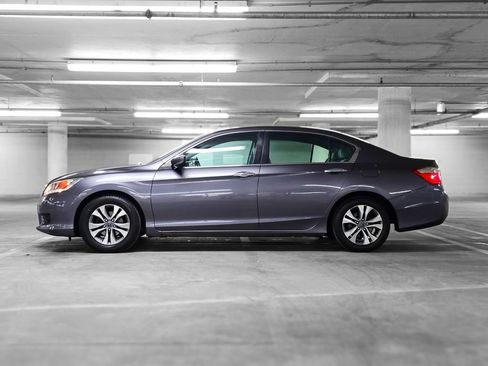 Used 2014 Honda Accord LX image 12