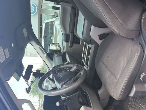 Used 2019 Ford F150 XL w/ Equipment Group 101A Mid AWD/4WD image 5