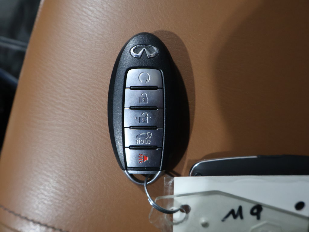 Used 2021 INFINITI QX80 Sensory w/ All-Season Package AWD/4WD image 32