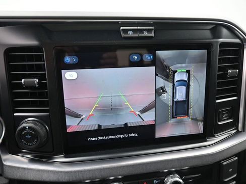 New 2026 Ford F250 Platinum w/ FX4 Off-Road Package image 3