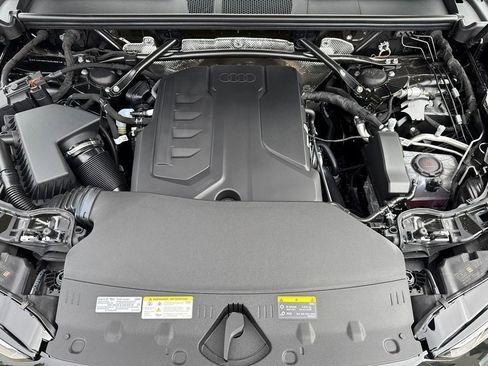 Used 2025 Audi Q5 Premium Plus w/ Premium Plus image 9