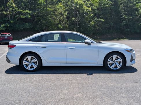 Used 2025 Audi A5 2.0T Premium w/ Convenience Package AWD/4WD image 10