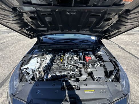 New 2026 Nissan Altima 2.5 SR w/ SR Midnight Edition Package image 40