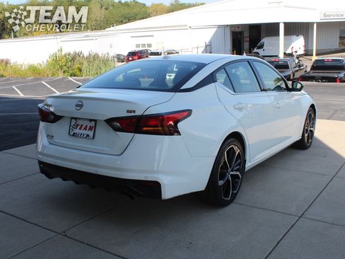 Used 2023 Nissan Altima 2.5 SR image 4