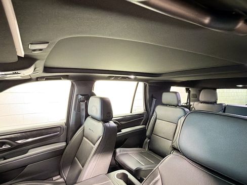 Used 2023 GMC Yukon Denali image 27