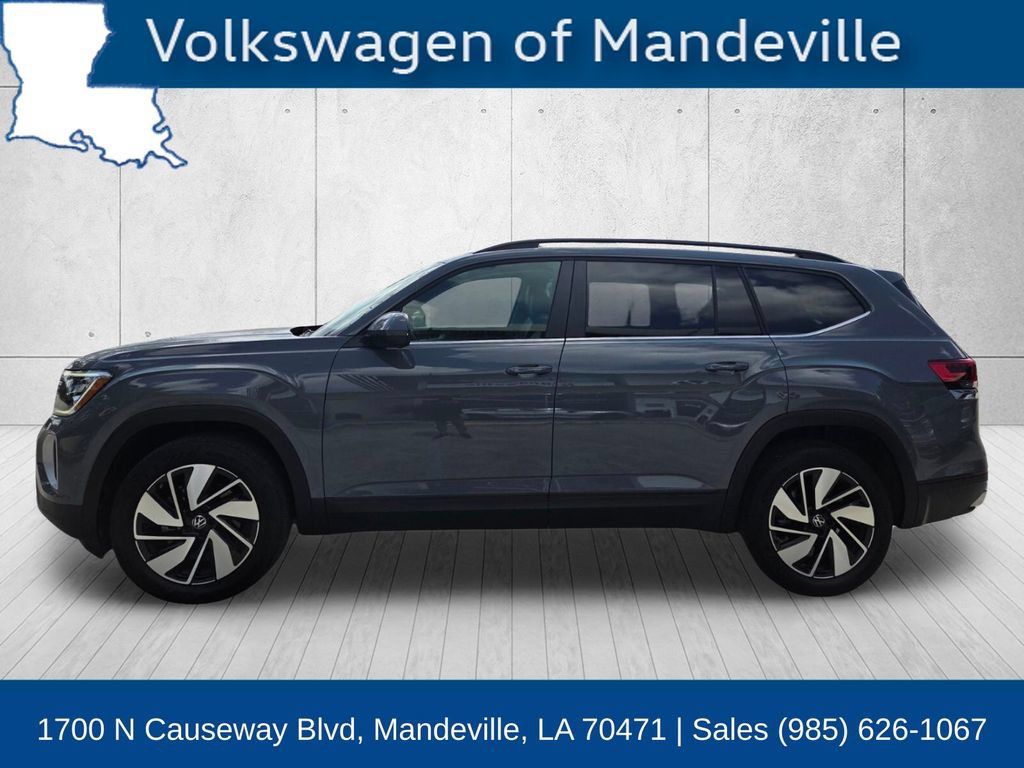 Used 2026 Volkswagen Atlas SE FWD image 2