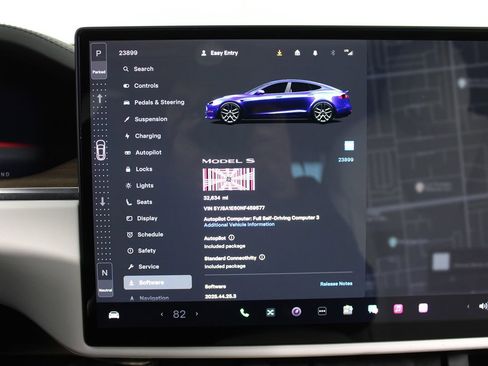 Used 2022 Tesla Model S Plaid image 16