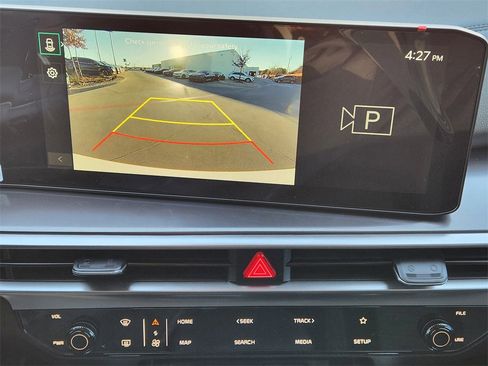 New 2026 Kia Sorento LX image 12