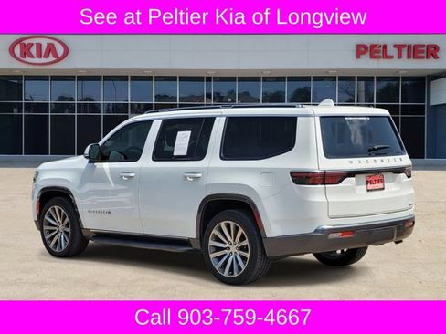 Used 2022 Jeep Wagoneer Series II RWD image 6