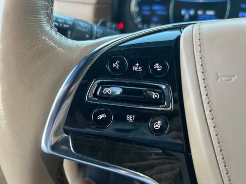 Used 2020 Cadillac Escalade Platinum AWD/4WD image 12