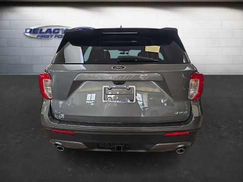 Used 2023 Ford Explorer XLT w/ Equipment Group 202A image 5